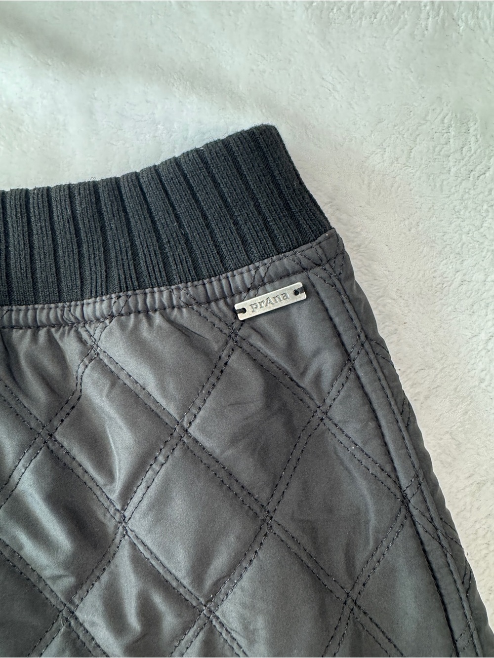 prAna Diva Quilted Fleece Lined Skirt Black Women's Large - Picture 5 of 10